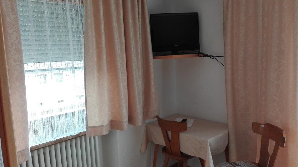 Classic Single Room with Balcony,265052253:JPEG